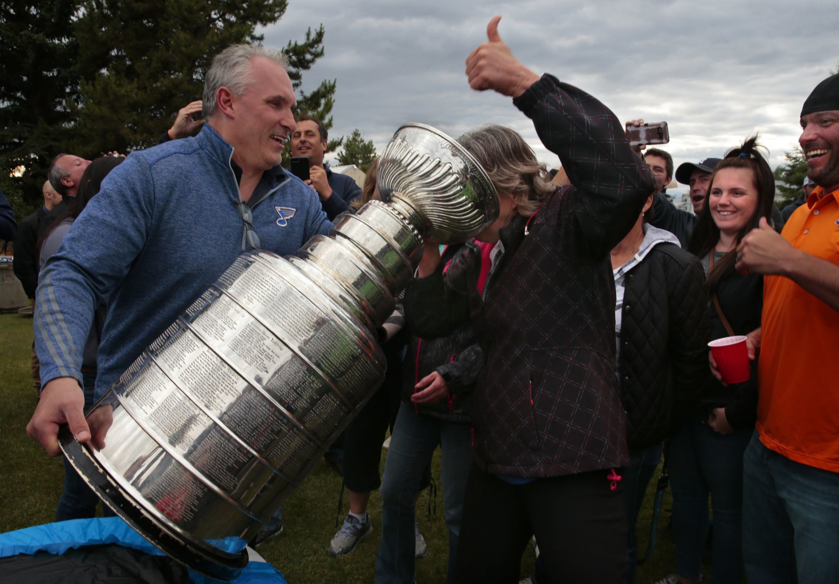 The road to Calahoo welcomes the Stanley Cup